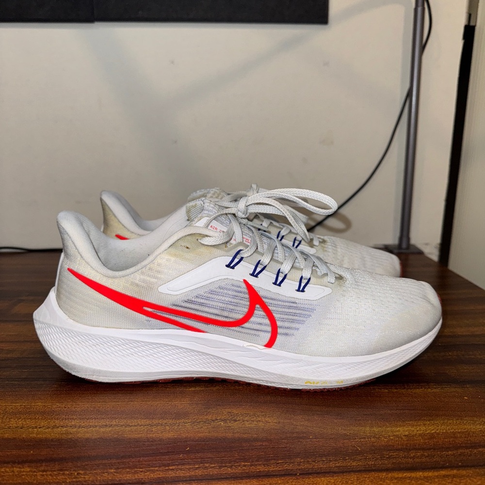 Nike White and Red Athletic Sneakers